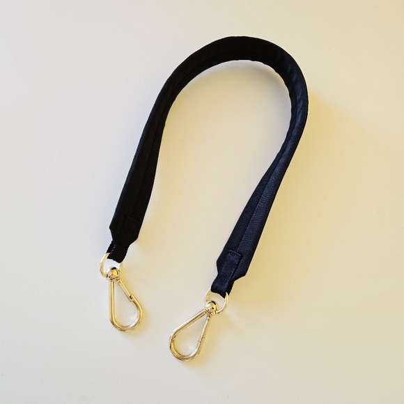 Lululemon On My Level 2.0 Water Repellent 30L Black Gold Gym Yoga Tote Bag - Picture 16 of 16